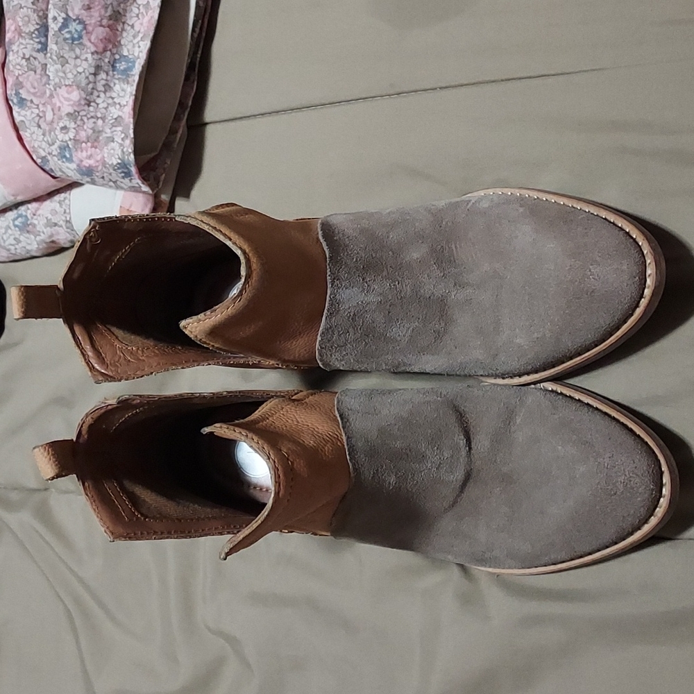 Womens boots